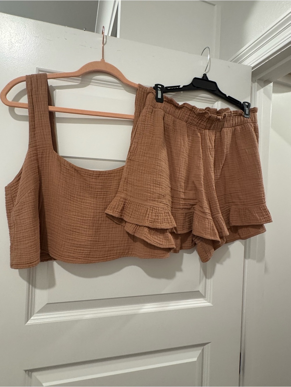 Show Me Your MuMu Tara Guaze Cropped Tank Top - Tan - Picture 3 of 3